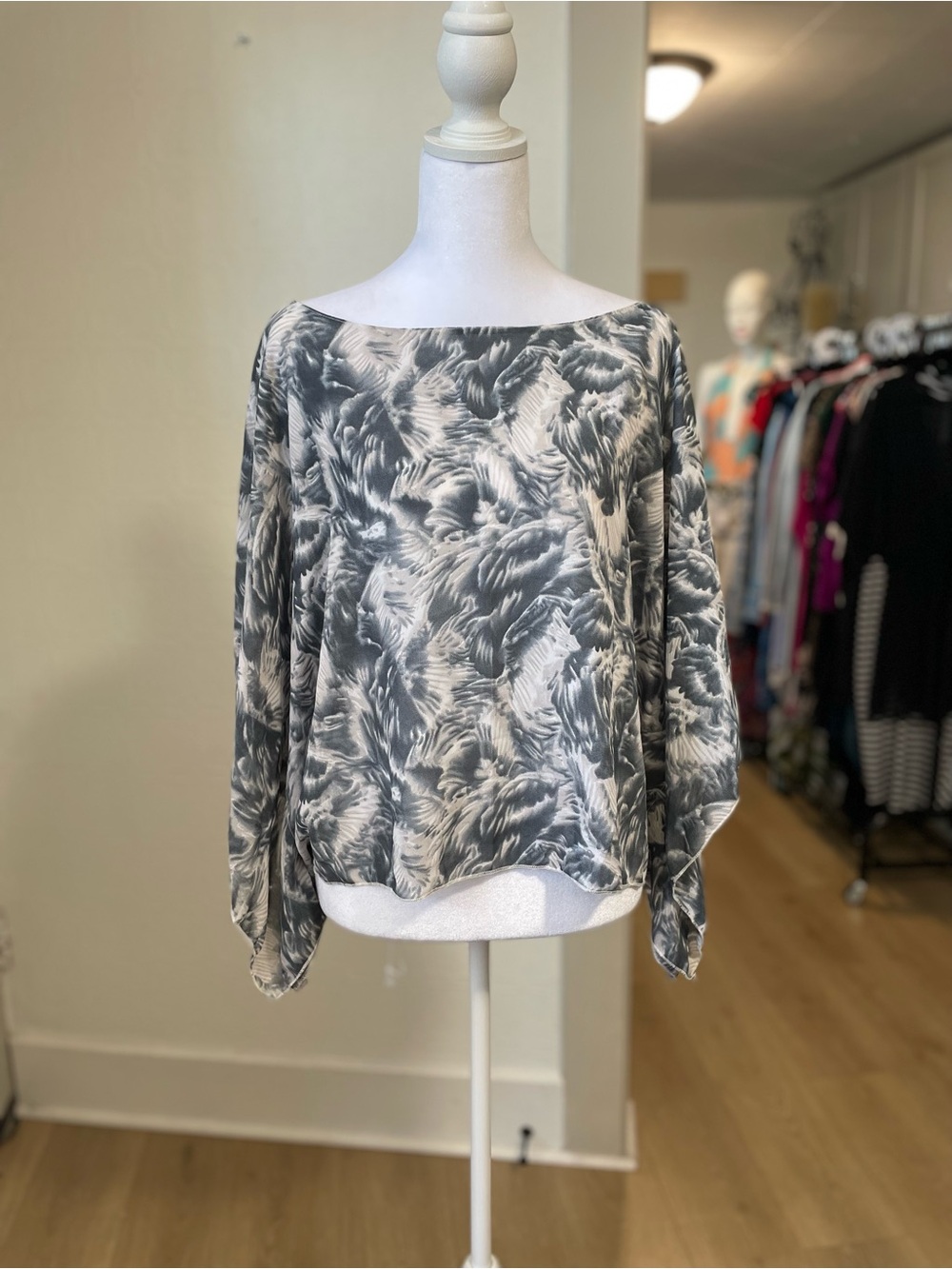 Ultra Pink Black & Gray Abstract Print Top